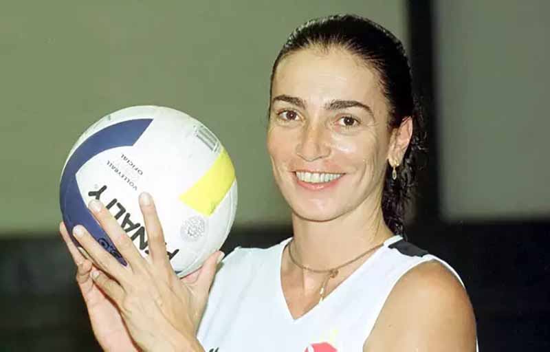 Isabel, ícone do vôlei, morre 2 dias após entrar no grupo de transição