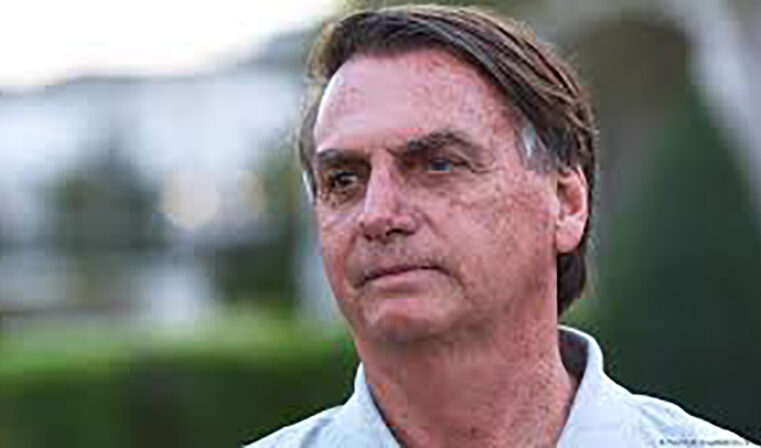 Bolsonaro diz a aliados que quer ser candidato ao Senado em 2026