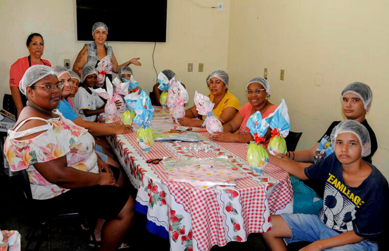 Cras promove oficina de chocolates