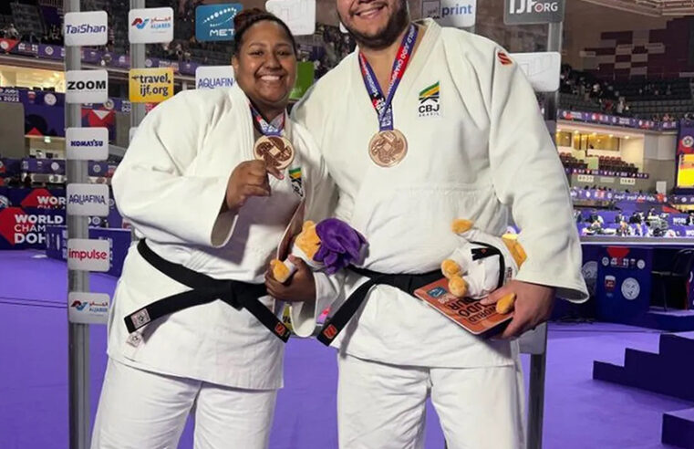 Bia Souza e Rafael Baby conquistam bronze no Mundial de Judô