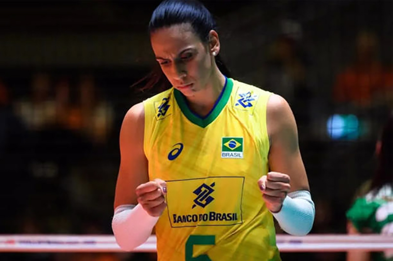 Morre Paula Borgo, ex-jogadora da Seleção Brasileira de vôlei, aos 29 anos