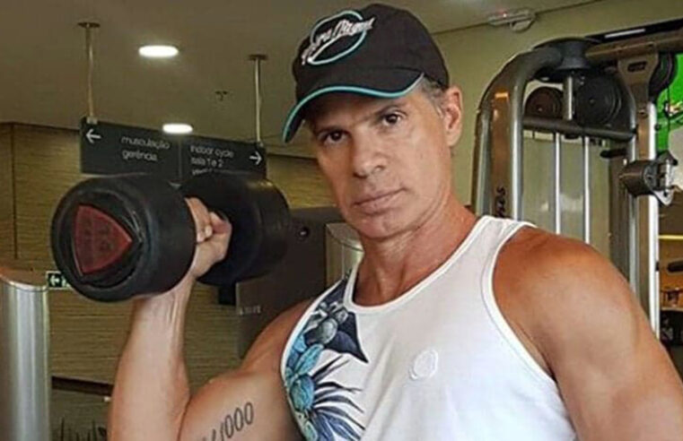 Túlio Maravilha confessa que posou nu para foto se a esposa estivesse junto