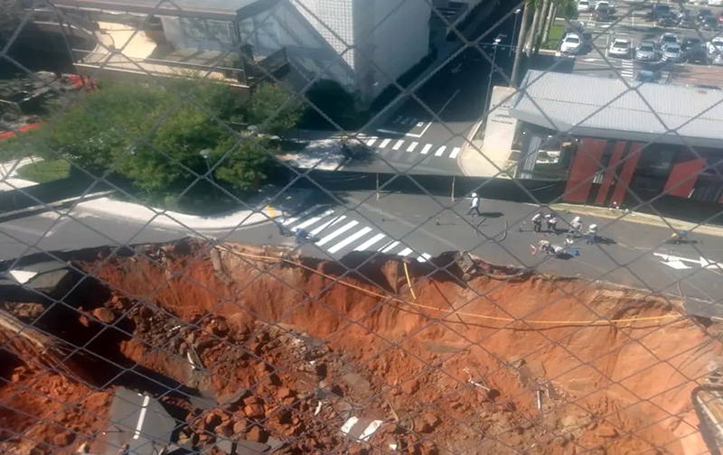 Incidente em obra gera reflexos em shopping de Rio Preto