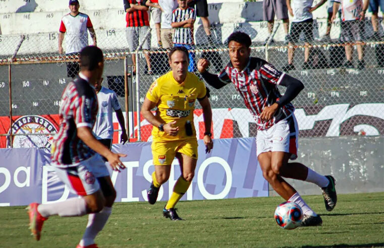 18 anos após título da Copa do Brasil, Paulista cai para a 5ª divisão de SP pela 1ª  vez na história