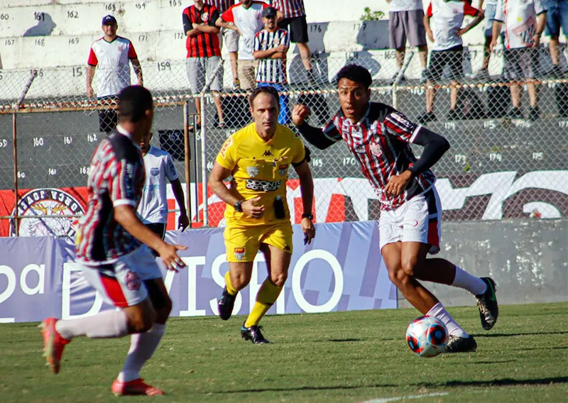 18 anos após título da Copa do Brasil, Paulista cai para a 5ª divisão de SP pela 1ª  vez na história