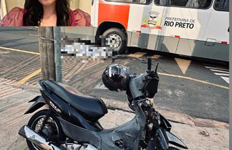 Jovem motociclista morre em colisão com ônibus