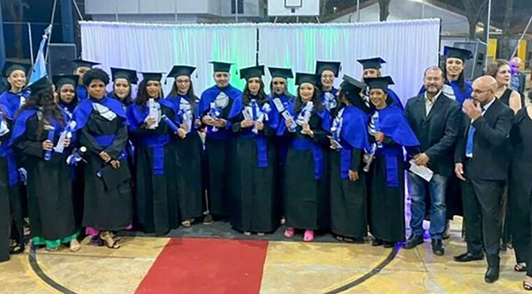 Formatura da turma de Administração da Etec de Nova Granada