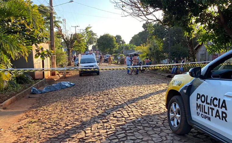 Triplo homicídio: Homem mata casal e motorista de ambulância que prestava socorro