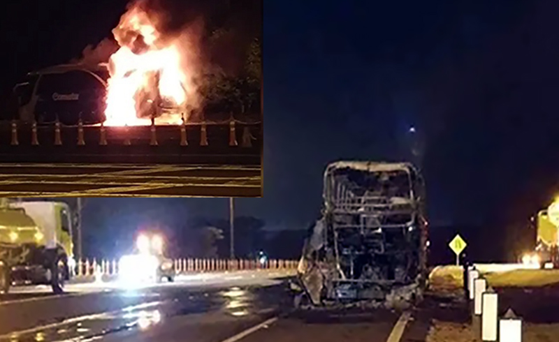 Ônibus fica destruído após pegar fogo em rodovia entre Rio Preto e São Paulo