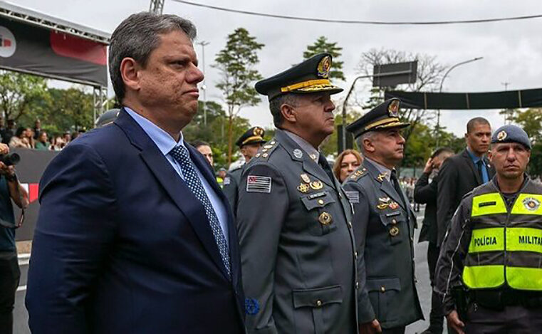 Tarcísio diz que tem gratidão por Bolsonaro: “Se estou aqui, devo a ele”