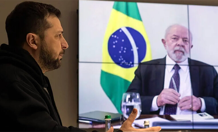 Zelensky critica Lula por concordar com Putin e diz que declarações do petista prejudicam a busca pela paz