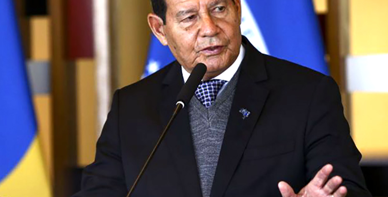 Mourão defende que Congresso reaja contra forma como STF vem conduzindo decisões que interessam ao Brasil