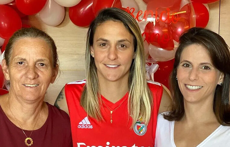 O labo B do futebol feminino: conheça a Realidade Jovem, time fundado por mãe para realizar sonho de filhas serem jogadoras