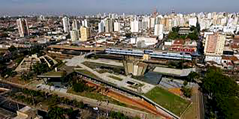 Suspeito ataca vítimas com chave de fenda no Terminal e acaba preso