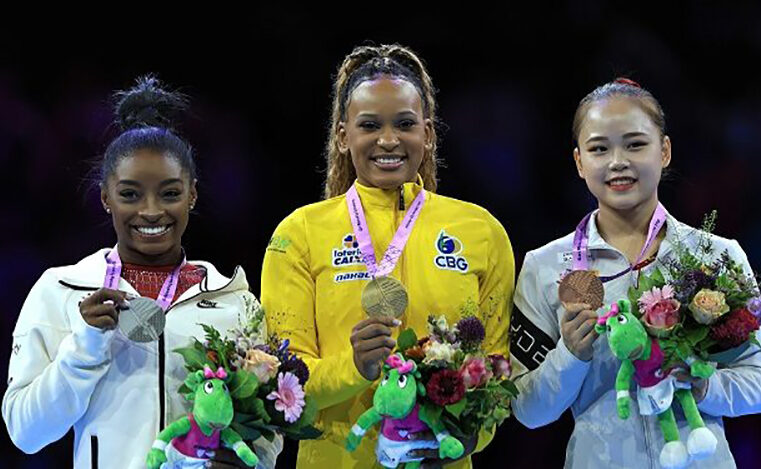 Rebeca Andrade supera Biles e conquista ouro no salto do Mundial de Ginástica Artística