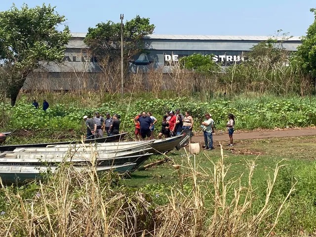 Corpo de idoso é encontrado no Rio Tietê após lancha virar durante ventania