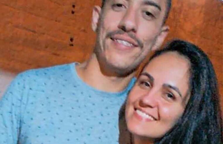 Casal morre em acidente entre carro e moto