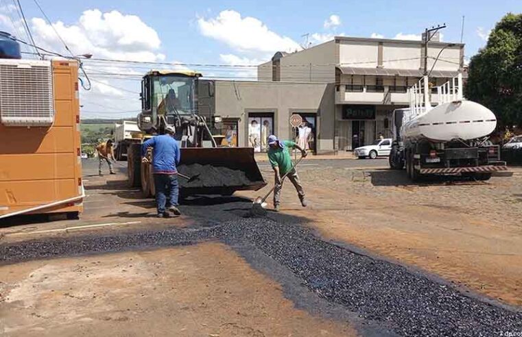 Praças centrais de Nova Granada estão recebendo mudanças