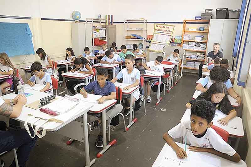 Escolas de Nova Granada fizeram testes de avaliação da Educação Básica