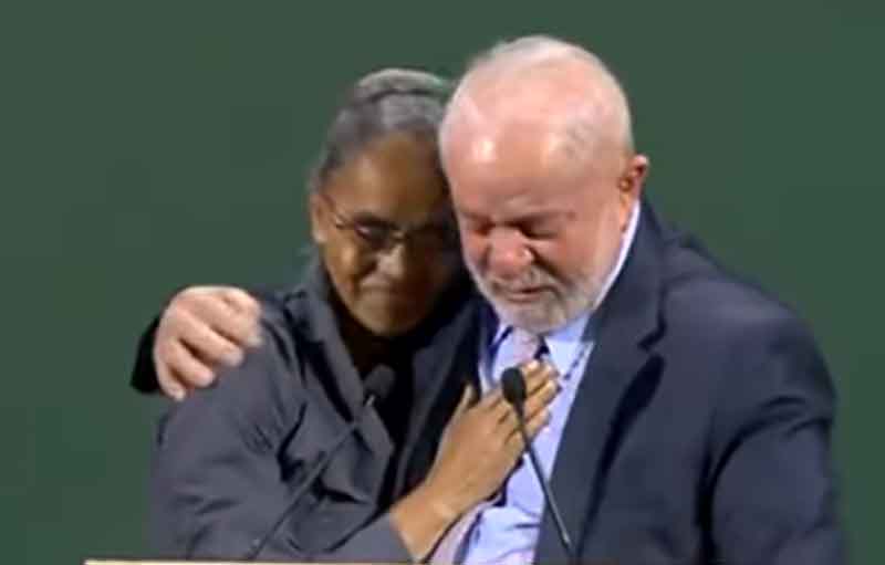 Lula chora ao lado de Marina Silva na COP28