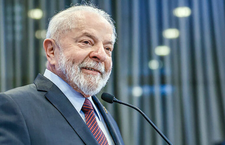 Dois Pesos e Duas Medidas: Os depredadores que receberam elogios e aplausos de Lula