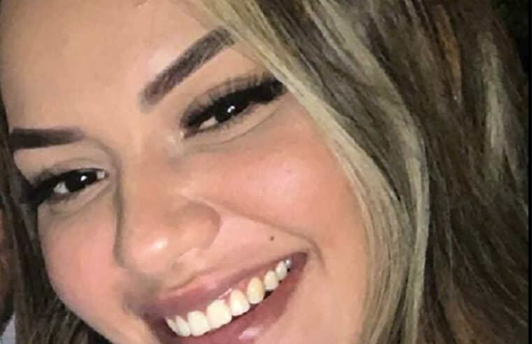 Mulher de 25 anos é encontrada morta com 2 tiros no rosto