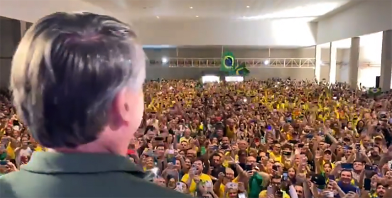 Bolsonaro defende mais mulheres na política durante visita a Piracicaba