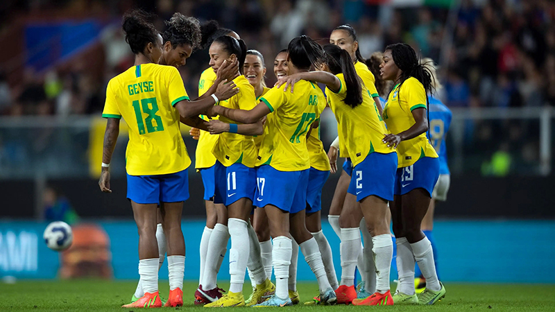 Brasil atropela a Argentina e avança para a semifinal da Copa Ouro Feminina