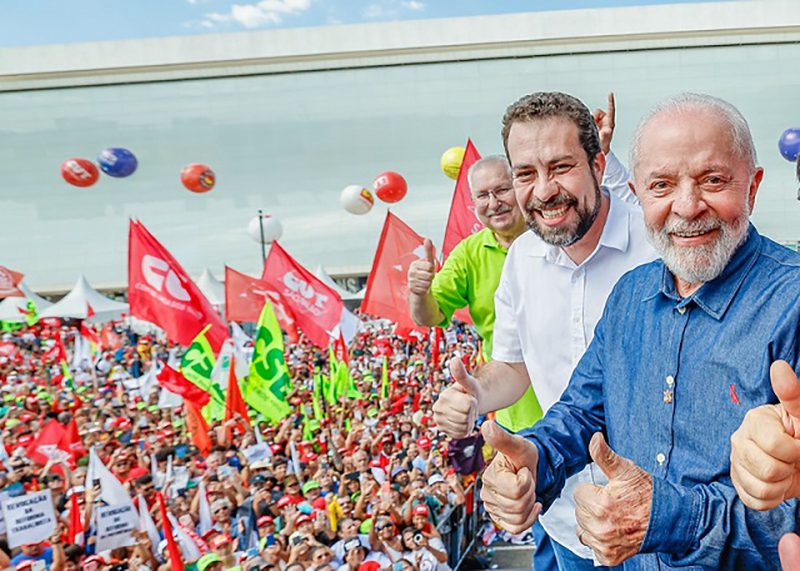 Crime eleitoral: Lula faz pedido de votos para Boulos no 1º de Maio