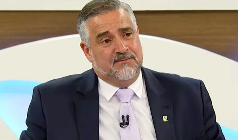 Paulo Pimenta classifica fake news sobre tragédia no RS como ‘ações criminosas e vergonhosas’