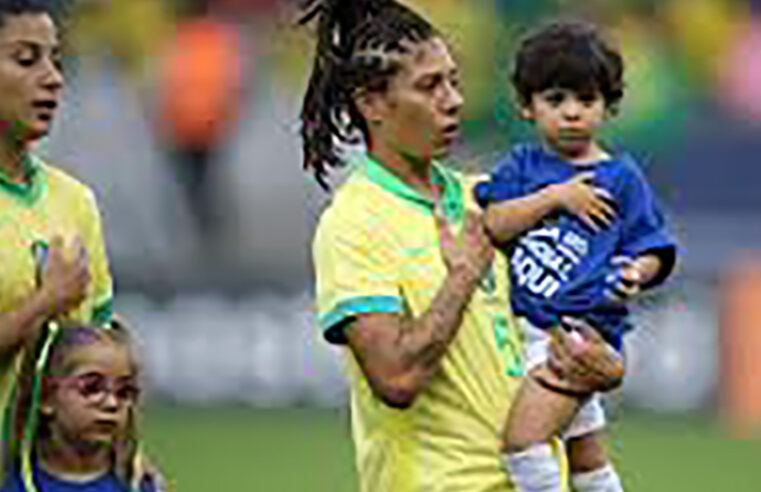 Cristiane celebra medidas da Fifa por apoio à maternidade no futebol, mas questiona: “Só agora?”