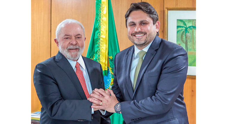 Lula diz estar “Feliz” com ministro indiciado pela PF por organização criminosa, lavagem de dinheiro, corrupção e fraude à licitação