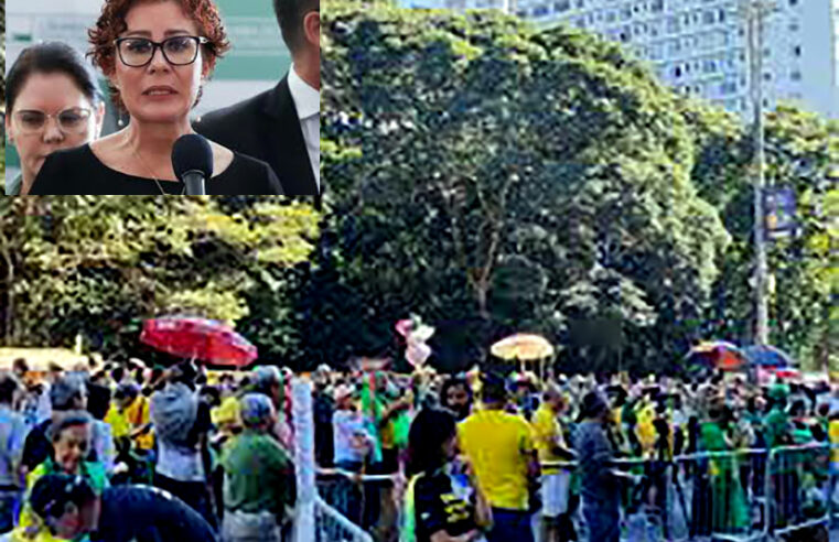 Contra Moraes e Lula, manifestantes fazem ato na Paulista