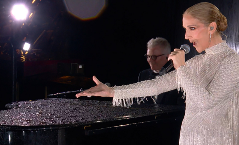 Celine Dion emociona ao encerrar abertura dos Jogos Olímpicos de Paris 2024 na Torre Eiffel