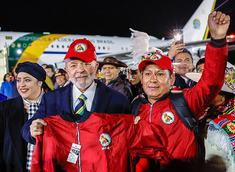 Lula chega à Bolívia em meio a crise política: ‘Tentativa de golpe é imperdoável’