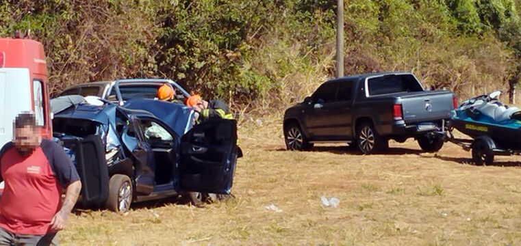 Acidente na Rodovia Assis Chateaubriand (SP-425) deixa seis feridos