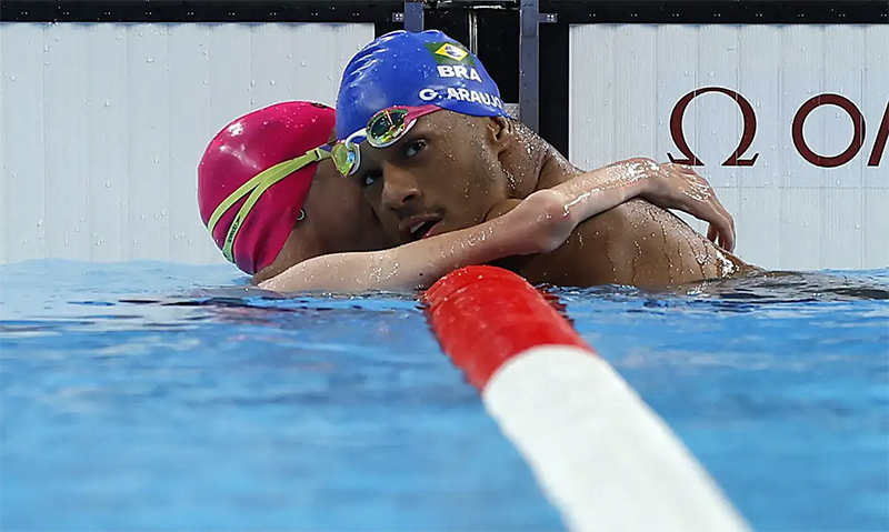 Nadador Gabriel Araújo conquista 1º ouro do Brasil na Paraolimpíada