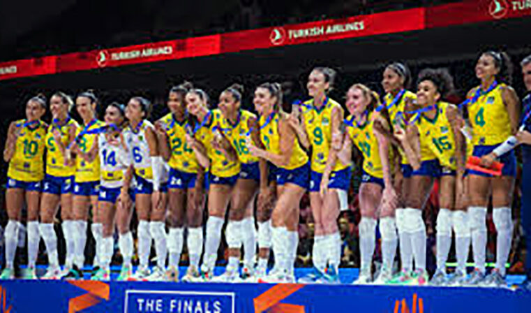 Seleção Brasileira Feminina de Vôlei avança para as quartas de final dos Jogos Olímpicos de Paris 2024