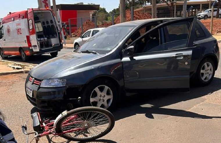 Ciclista na contramão é atropelado por Fiat Stilo em Olímpia