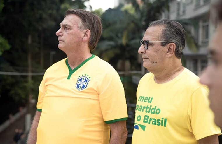 Bolsonaro se pronuncia pela 1ª vez sobre ataques de Malafaia