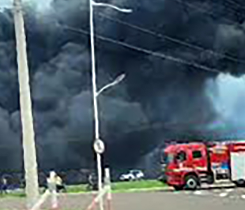 Incêndio destrói fábrica de isopor à margem da BR-153 em José Bonifácio