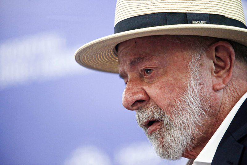 Lula sanciona lei que limita reajuste real do salário mínimo até 2030