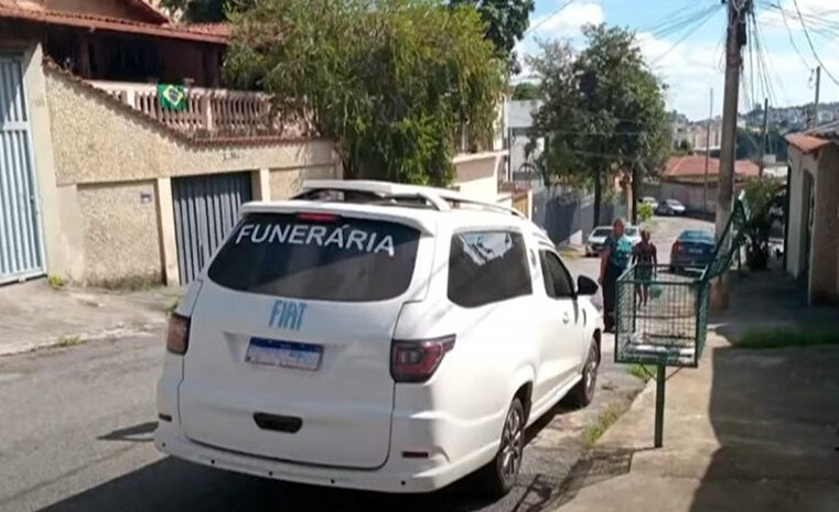 Carro de Funerária é furtado com o corpo no seu interior