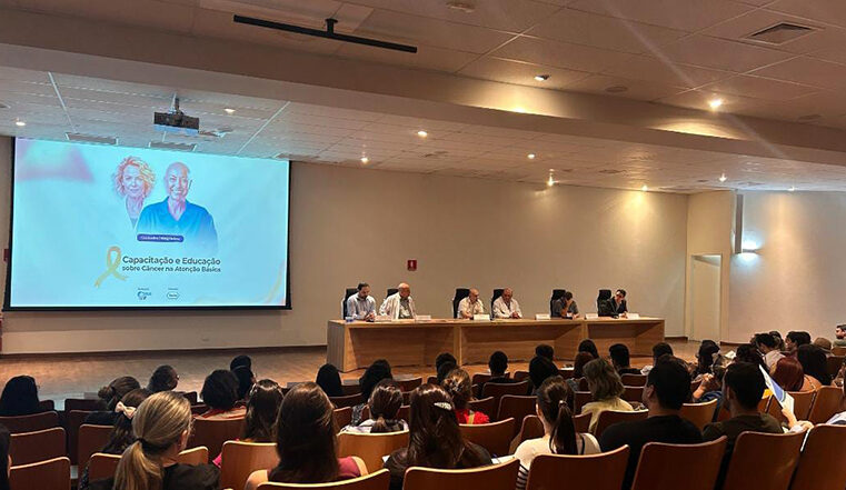 Funfarme realiza treinamento para aprimorar a detecção precoce de câncer na região de Rio Preto
