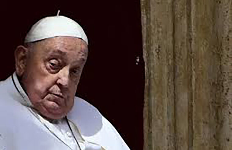O mundo católico está de luto, morre o papa Francisco, aos 88 anos