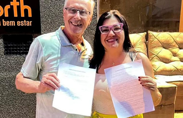 Artista plástico, Ronaldo Bertacco, faz doação de Cine Club para Prefeitura de Nova Granada