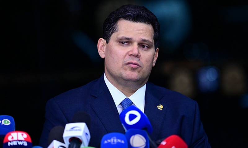‘Governo Lula tenta usurpar atribuições do Congresso’, diz Alcolumbre sobre IOF