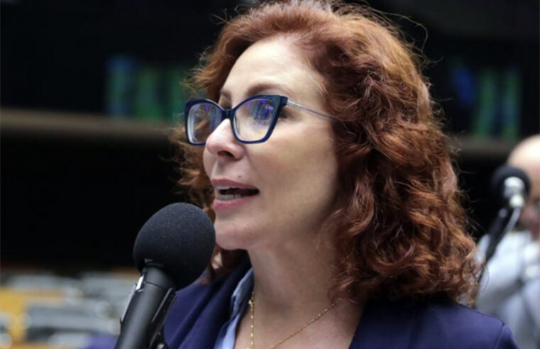 STF condena Carla Zambelli a 10 anos de prisão por invasão ao CNJ