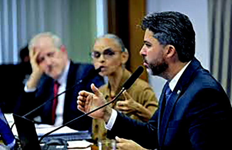 Bate-boca em audiência: Marina Silva se retira do Senado após embates com Omar Aziz e Marcos Rogério