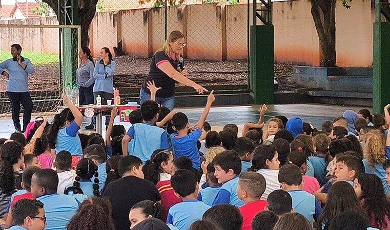 Classe estudantil granadense começa o Programa Saúde na Escola
